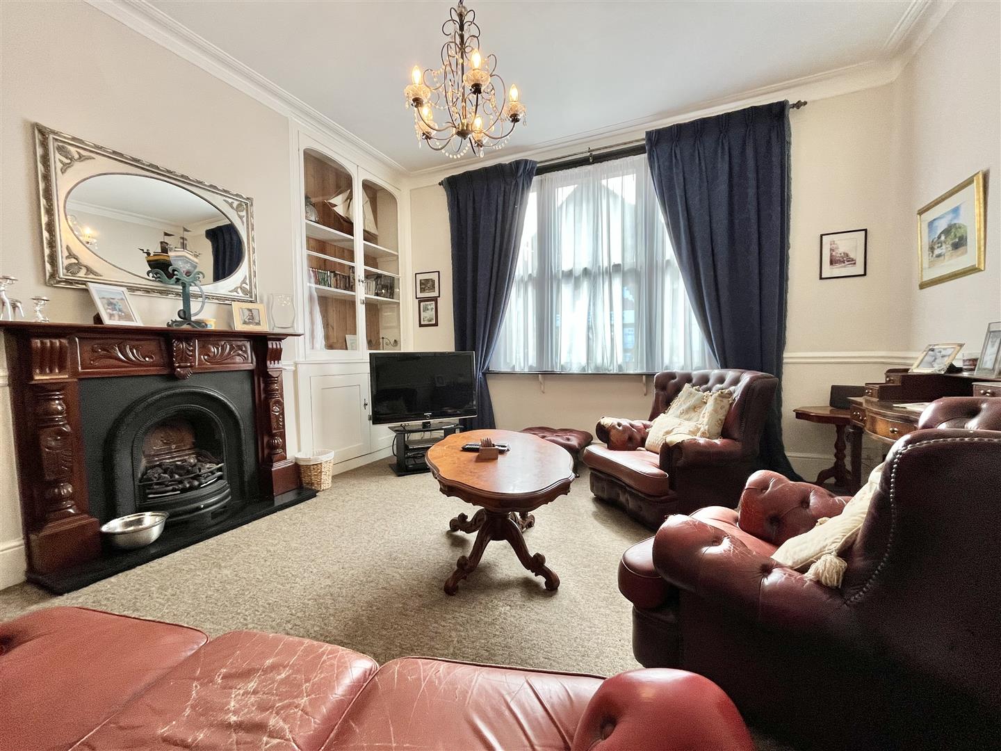 4 bed property in Rock-A-Nore Road, Old Town, Hastings